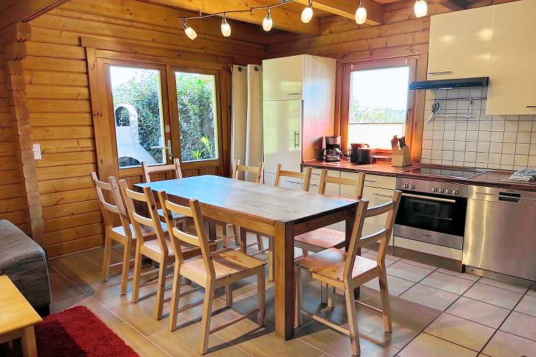 Vacation home with patio, garden & barbeque — photo 5