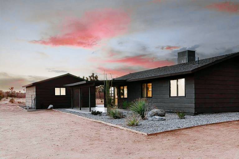House  Yucca Valley
