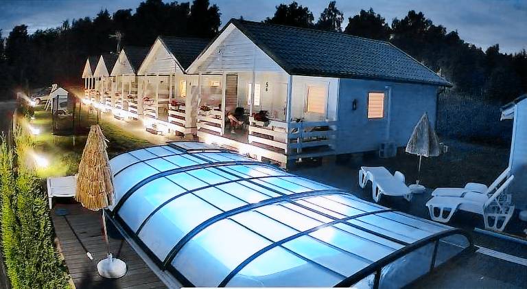 Charming vacation home with pool | Dogs allowed — photo 3