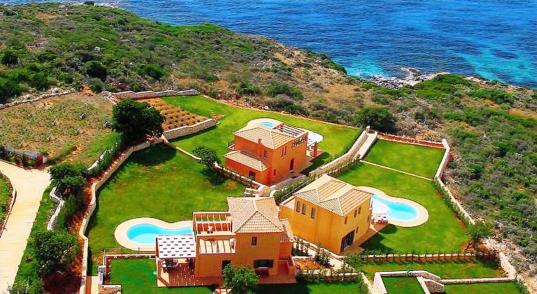 Big villa with terrace, garden & private pool | Pets are welcome in Kefalonia