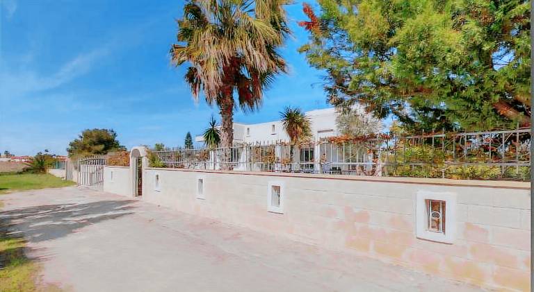 Rental apartment with yard, patio & grill | Next to the beach | Dogs allowed in Porto Cesareo