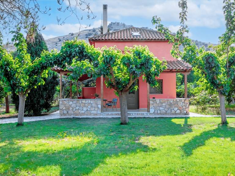 House with garden, barbeque & terrace — photo 2