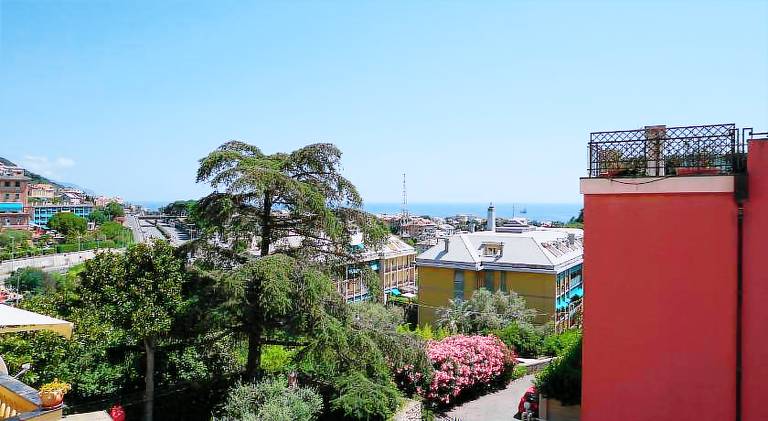 Apartment with yard | Good for workation — photo 4