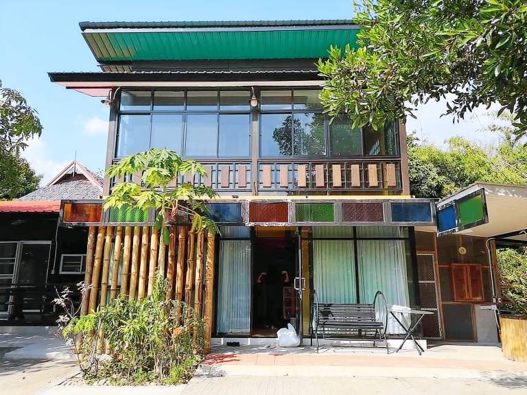 Vacation home | Suitable for remote work | Dogs allowed in Lampang