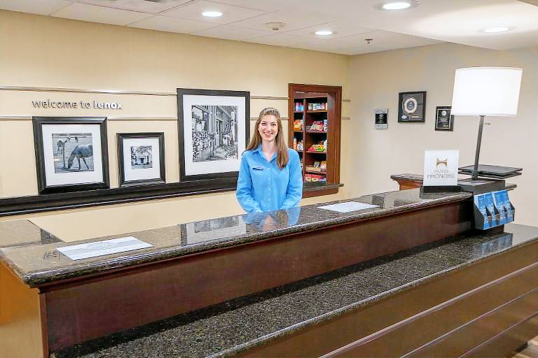 Hampton Inn & Suites Berkshires-Lenox — photo 5