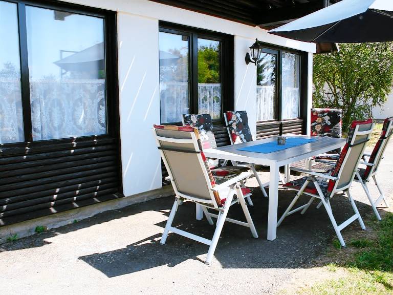 Child-friendly vacation home with grill, garden & terrace | Dogs allowed — photo 2