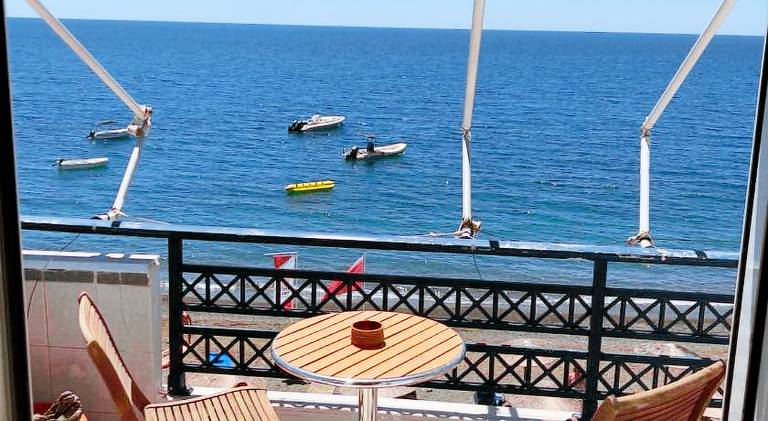Rental apartment with terrace & barbeque — photo 2