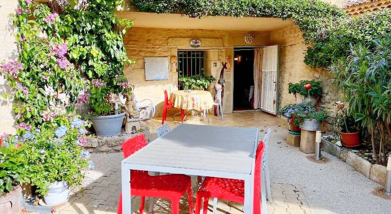 Locastillon in Vers-Pont-du-Gard