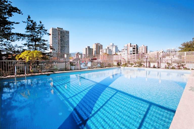 Sandman Suites Vancouver - Davie Street — photo 3