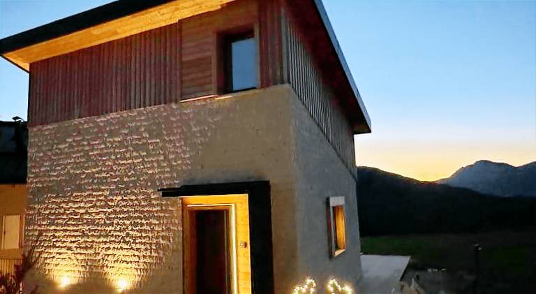 Chalet with BBQ, yard & patio in Folgaria