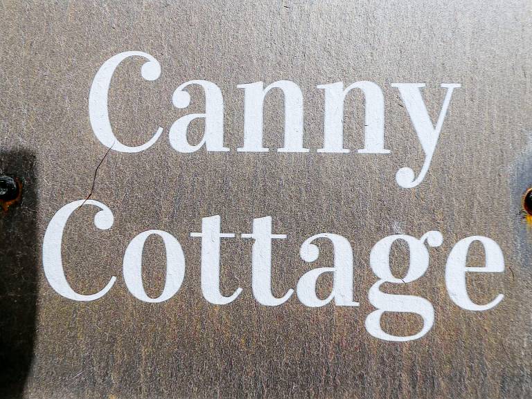 Cottage with terrace & yard — photo 2