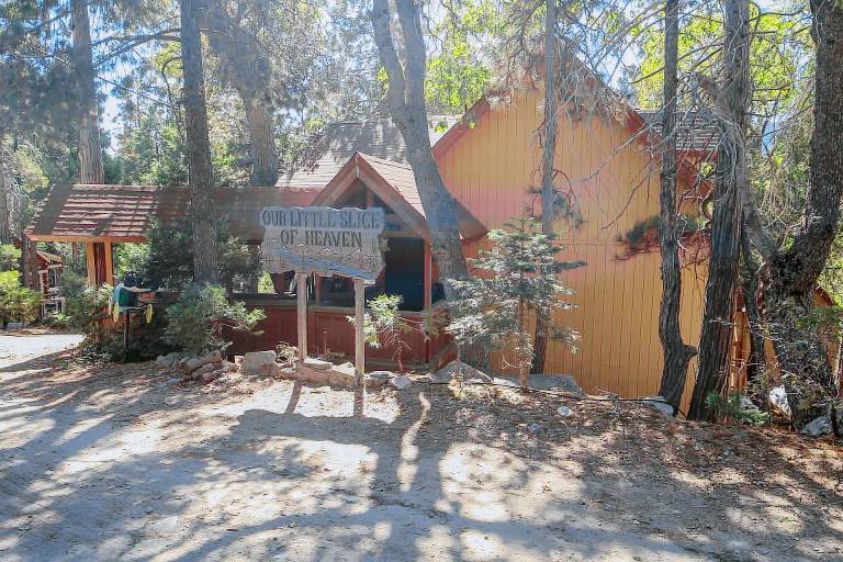 Cabin Lake Isabella