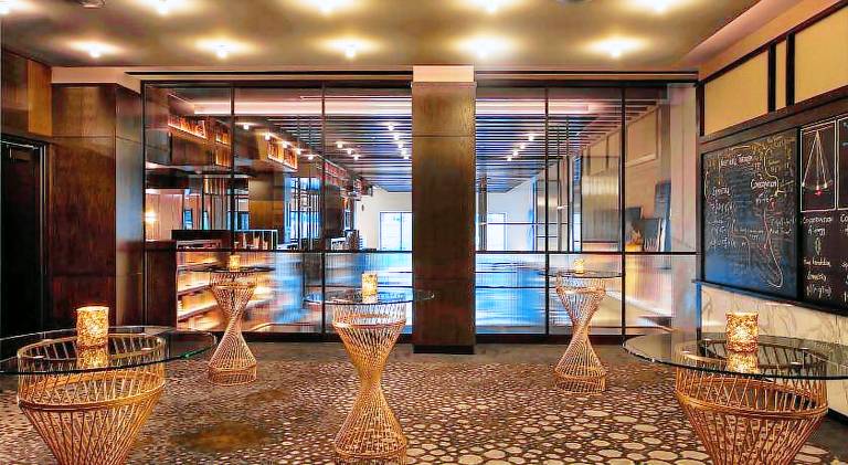 Hotel EMC2, Autograph Collection — photo 4