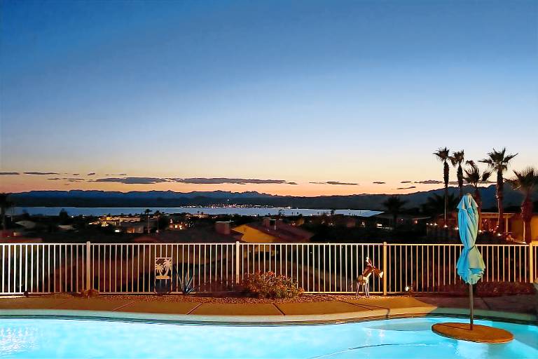 Lake View & Games: Spacious Oasis in Lake Havasu! — photo 5