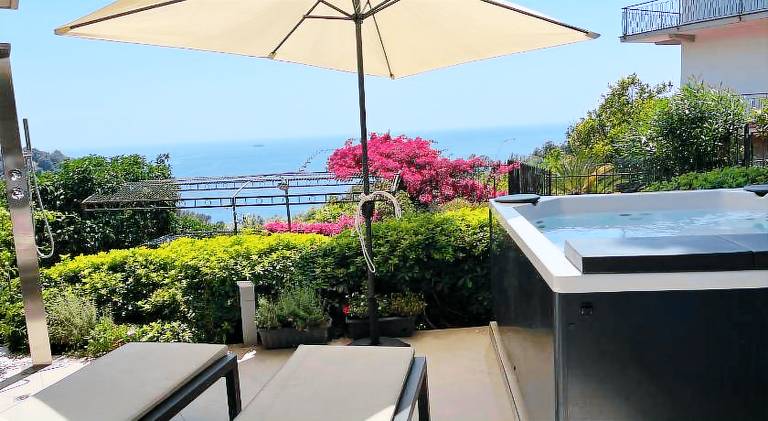 Pleasant apartment with yard, sauna & grill | Beach nearby | Perfect for remote work | Pets are welcome — photo 4