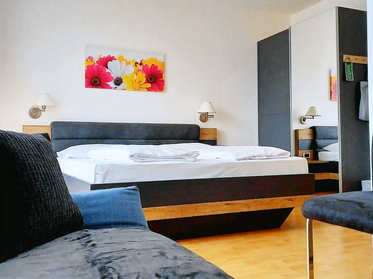  in Leifers für max. 2 Personen