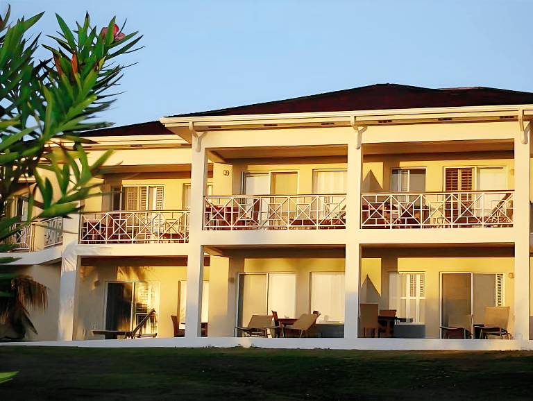 Coral Sands Inn & Cottages