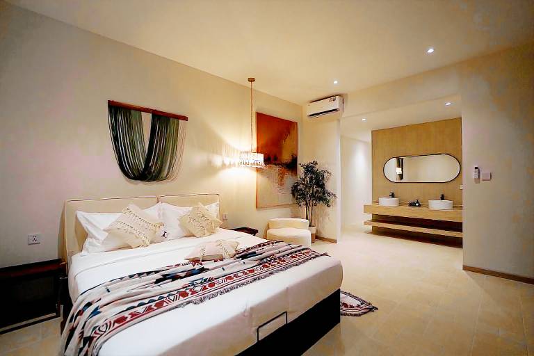 Vacation home with private pool, jacuzzi & grill | Next to the beach | Dogs allowed — photo 2