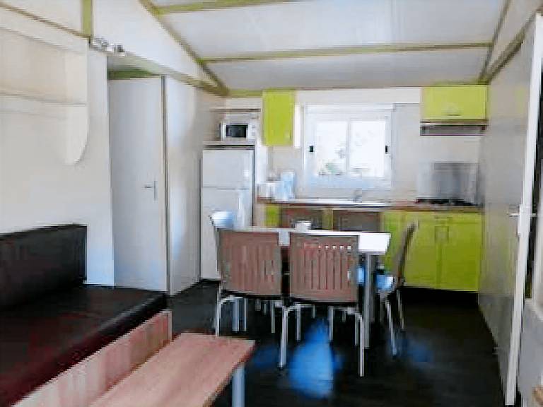 Chalet with pool & BBQ — photo 4