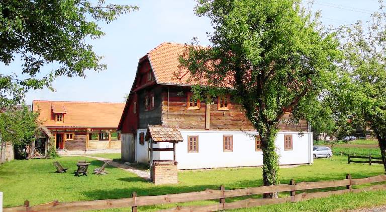 Prenočišče z zajtrkom  Kutina
