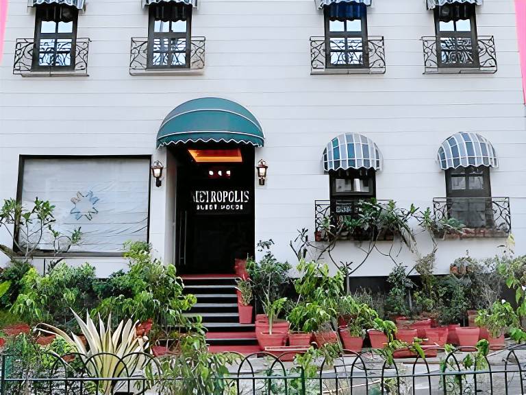 Bed and breakfast Defence Colony