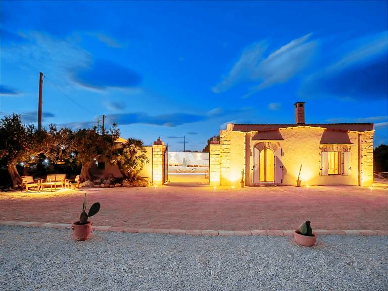 Vacation home with garden & BBQ — photo 2