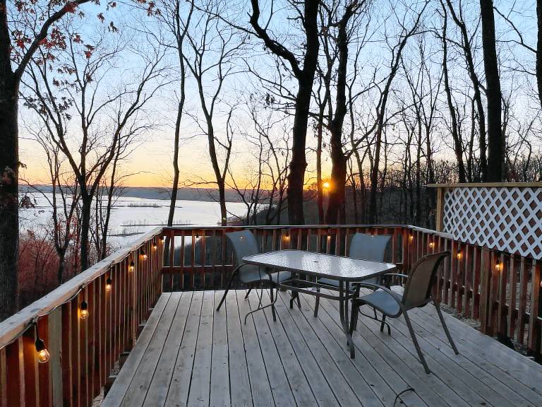 Cabin  Lynxville