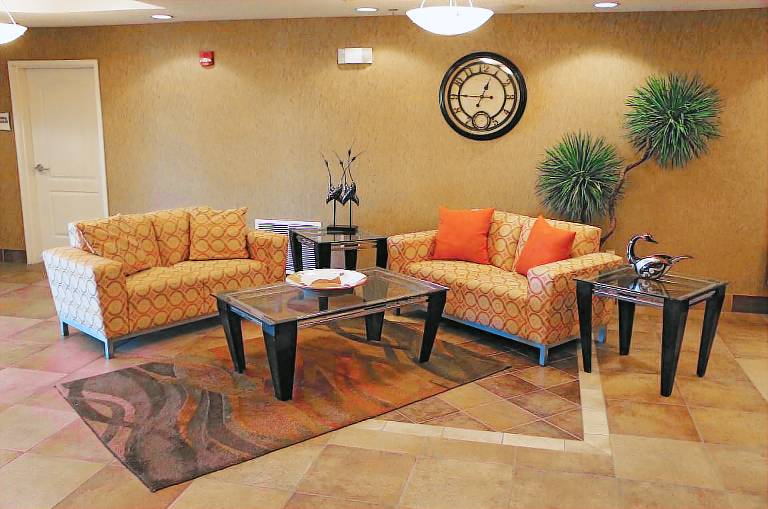 La Quinta Inn & Suites by Wyndham Bismarck — photo 3
