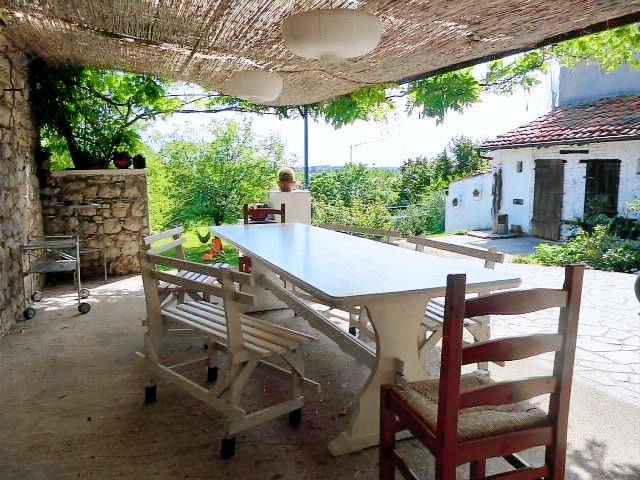 Apartment with grill, garden & private pool | Nature view — photo 3