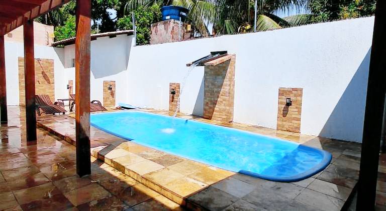 House with pool — photo 5