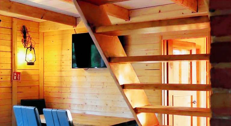 Lodge with sauna, jacuzzi & patio | Dogs allowed — photo 5