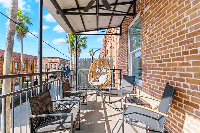 Beautiful apartment with hot tub | Pets are welcome — photo 2