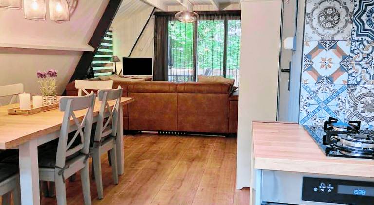 Beautiful vacation home with pool | Pet-friendly — photo 4