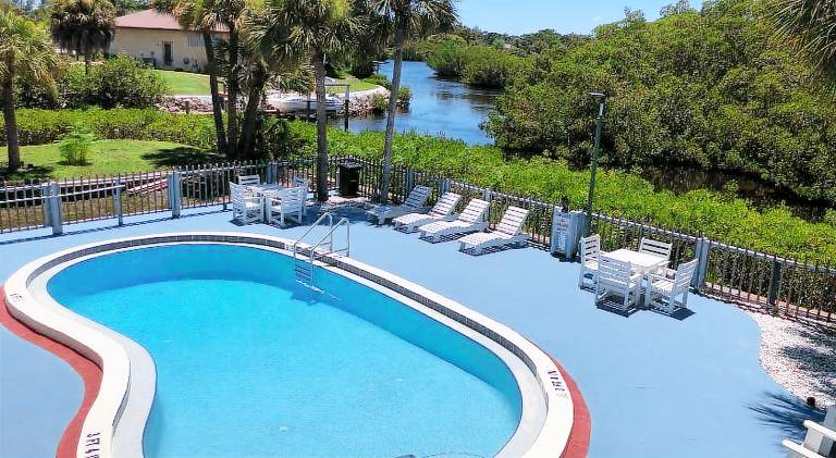 Sun Coast Inn in Englewood, FL
