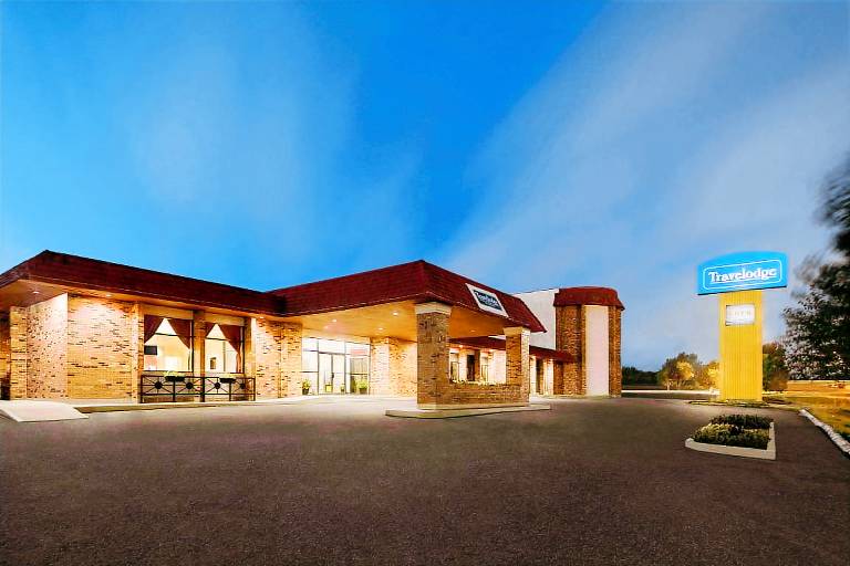 Travelodge by Wyndham Swift Current — photo 2