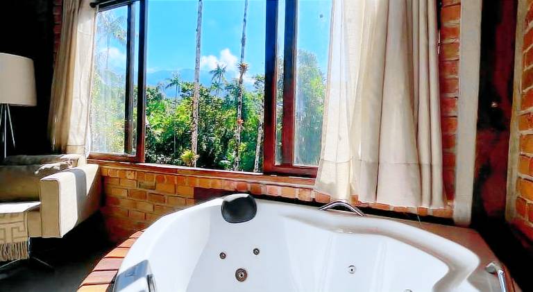 Nice vacation home with pool & jacuzzi | Pets allowed — photo 3
