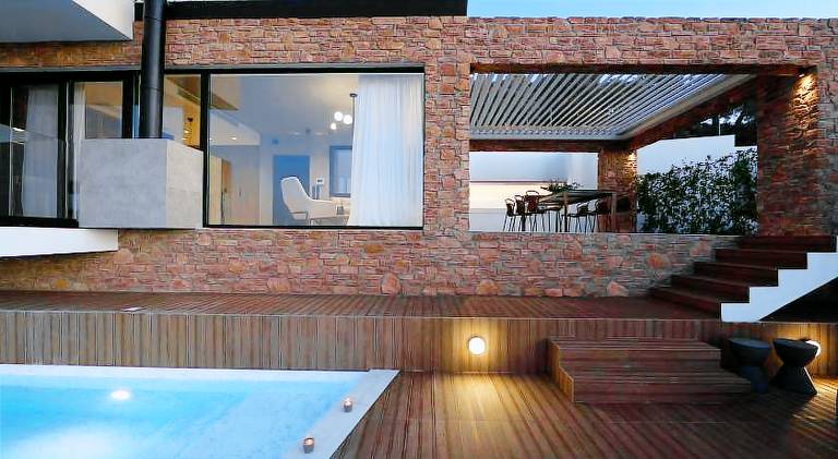 House with private pool, yard & terrace | Suitable for remote work — photo 3