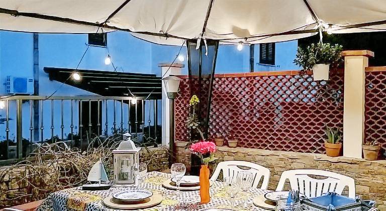 Villa with 2 rooms for 7 persons — photo 3