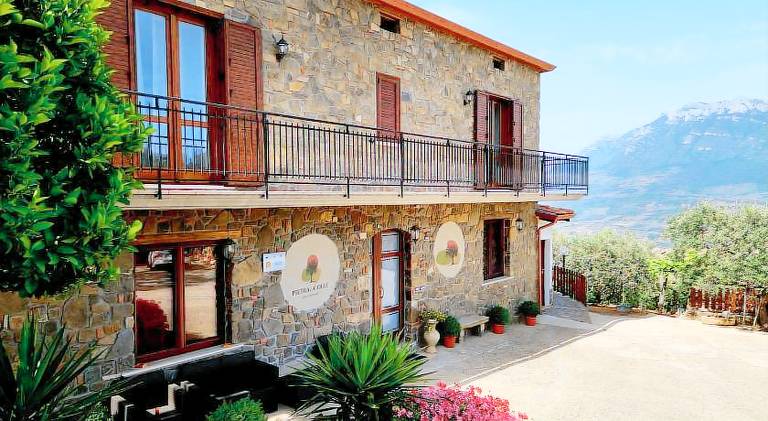 Pietra del Colle Agriturismo in Altavilla Silentina