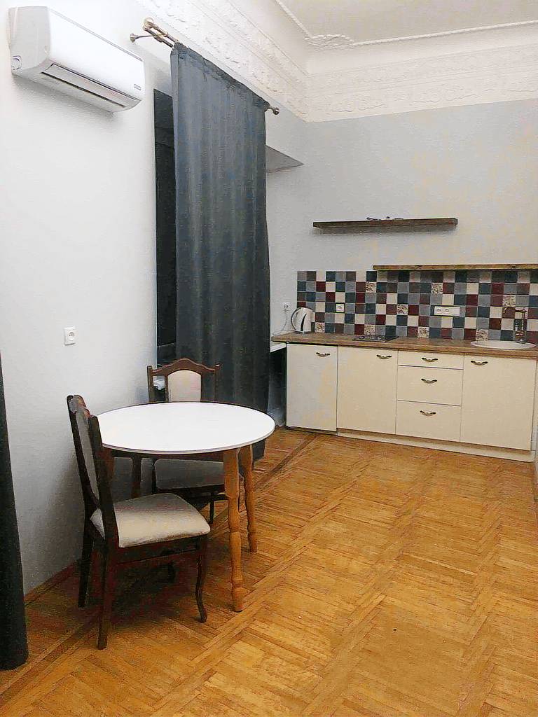 Apartment Shevchenkivskyi district