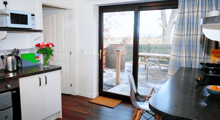 Lovely apartment with hot tub | Pets allowed — photo 4