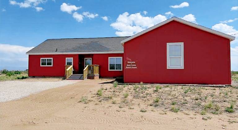 195 m&sup2; Ferienhaus