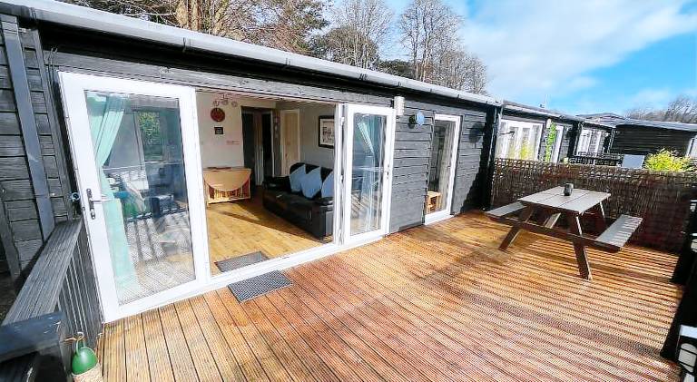 Charming chalet with pool | Dogs allowed in Caernarfon