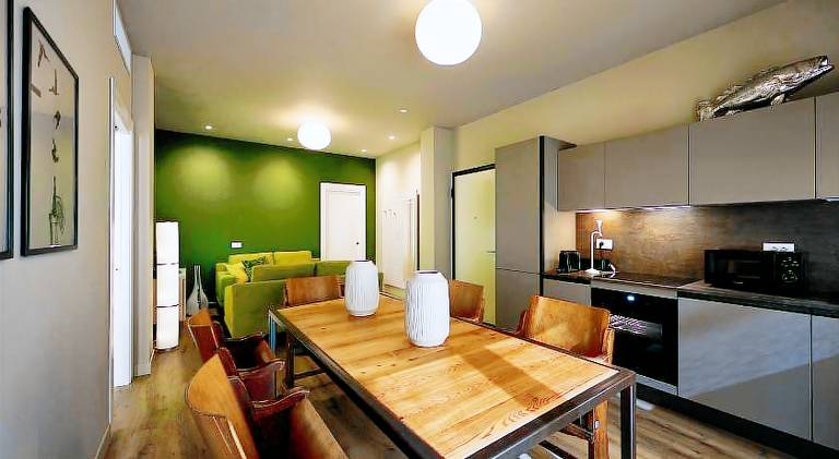 Apartment with yard — photo 4