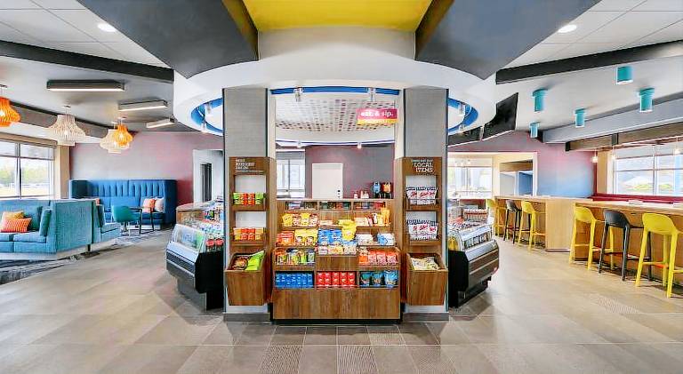 Tru by Hilton Sandusky — photo 4