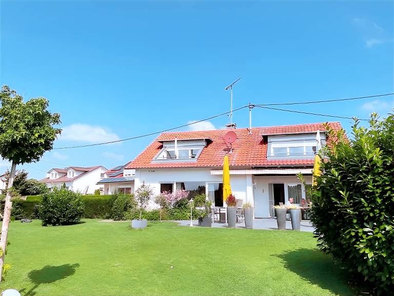 Modern Apartments – Zahn Bad Waldsee, Quiet Location Near Spa and Old Town in Tuebingen