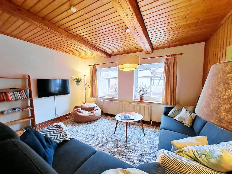 Apartment with barbecue & garden — photo 4