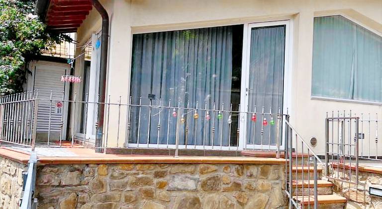 House with 2 rooms for 6 persons in Pistoia