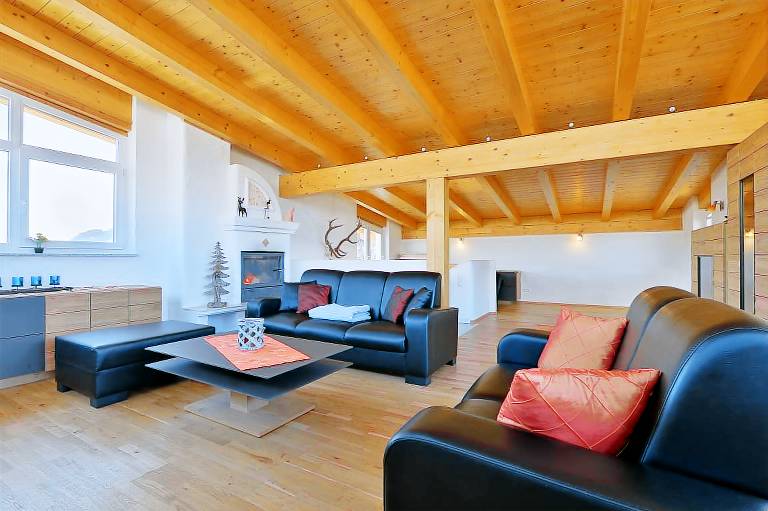 Vacation home with patio, grill & yard | Ski nearby | Pets are welcome — photo 3