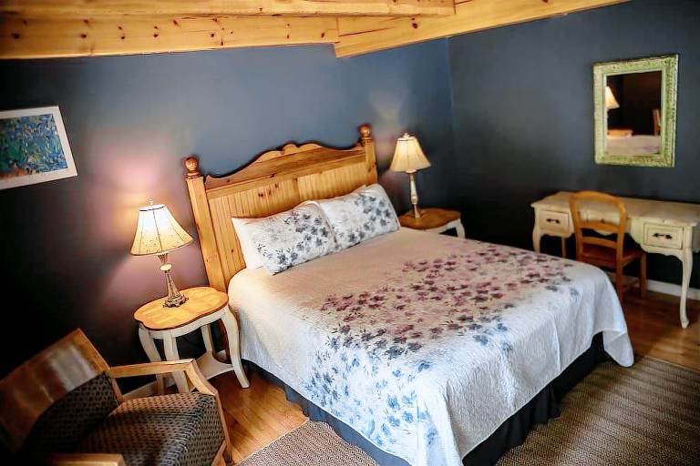 Accommodation Sutton
